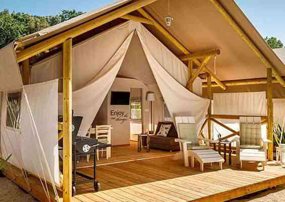 Luxury glamping picture