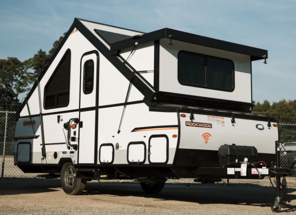 white pop up camper